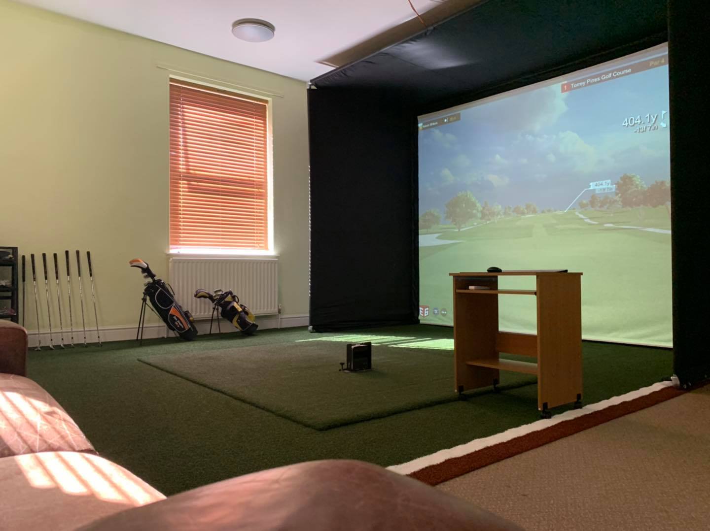 indoor golf simulator chesterfield